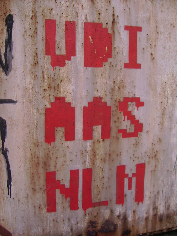 Viertel - Humboldtstr - Stencil Vandalism2